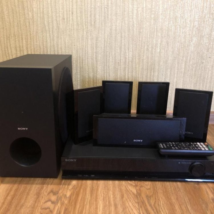 Sony DAV-TZ210